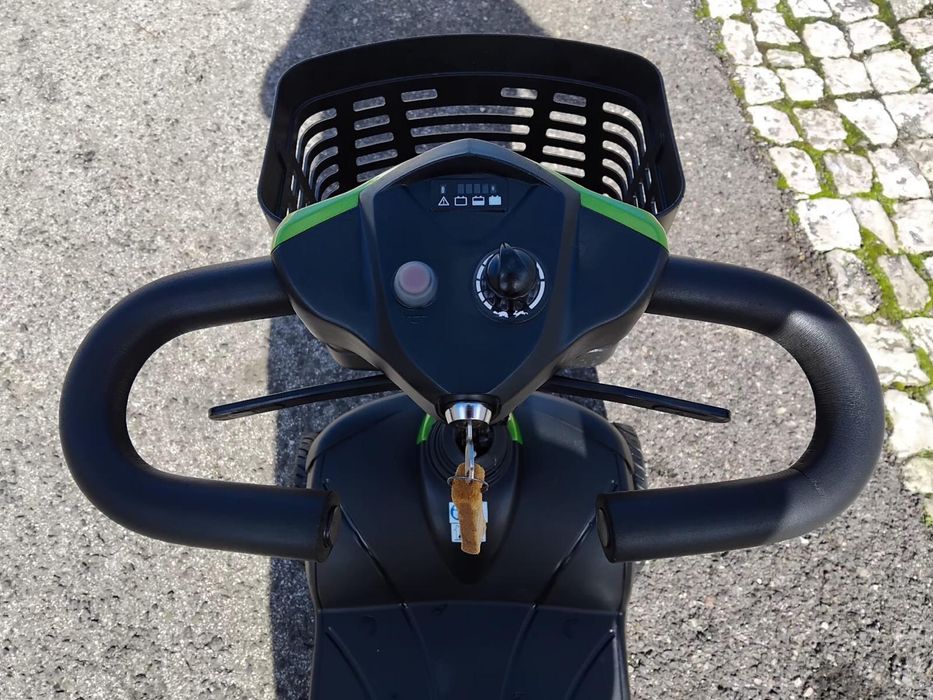 Scooter eletrica mobilidade reduzida