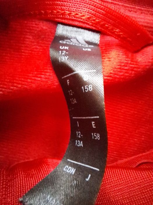Czerwona bluza sportowa Adidas 158