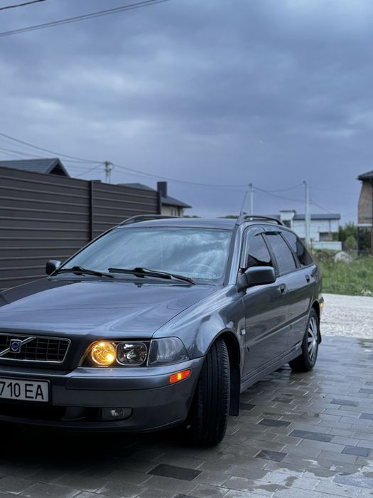 Volvo V 40, 2004 р