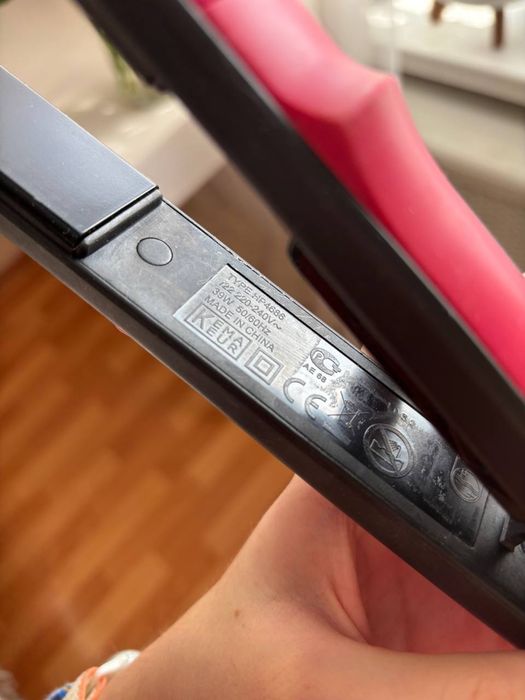 Вирівнювач волосся Philips HP4686