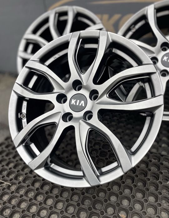 Оригінальні диски Kia R18 5/114.3