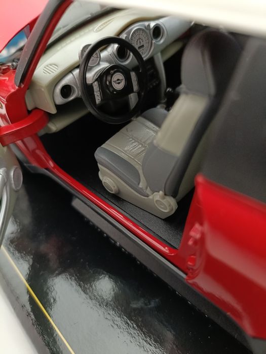 MINI COOPER 2001 - 1/18. Miniatura Novo com caixa