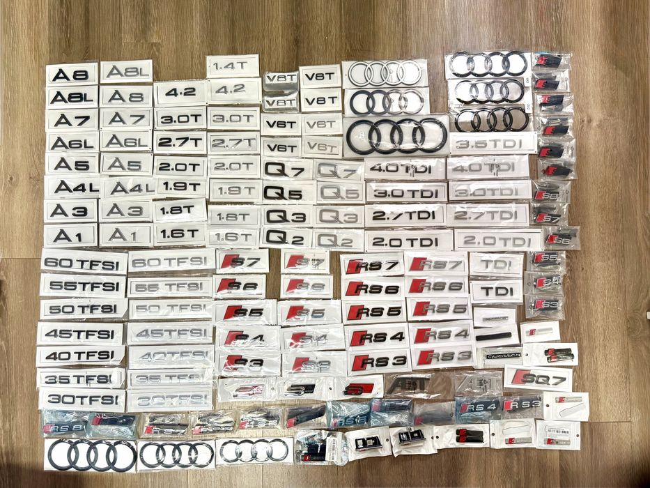 Шильдик значок емблема Ауді кільця AUDI в решітку A1 A2 A3 A4 A5 A6 A7 A8 Q2 Q3 Q5 Q7 TFSI 3.0 TDI 2.0 T RS SQ S-Line Quattro