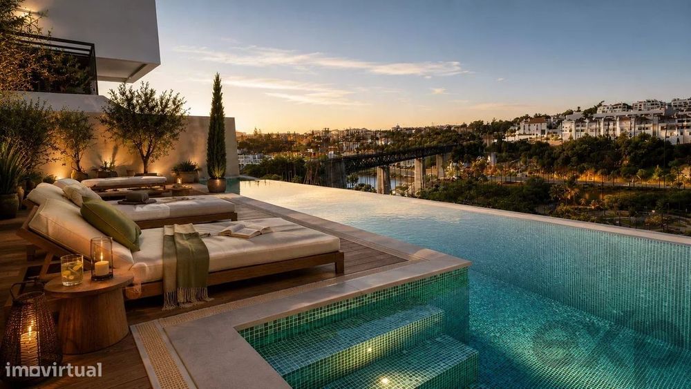 Villa Contemporânea com Piscina Privada no Centro de Tavira