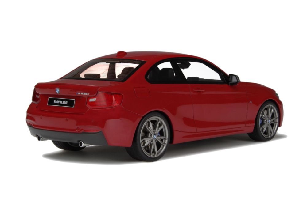 BMW M235i 2015 GT Spirit 1:18