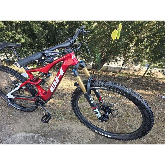 Bh eletrica semi nova s carbono super equipada