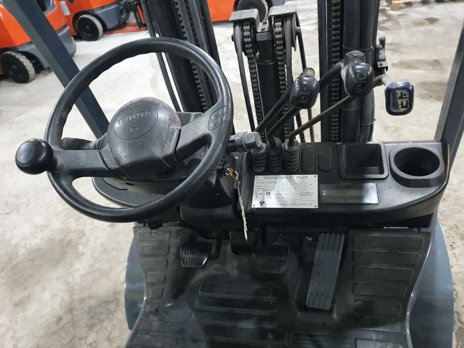 Газовий навантажувач TOYOTA 02-8FG18, (погрузчик Тойота)