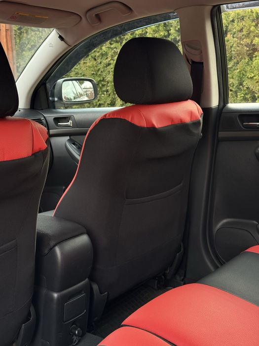 Pokrowce komplet Toyota Avensis