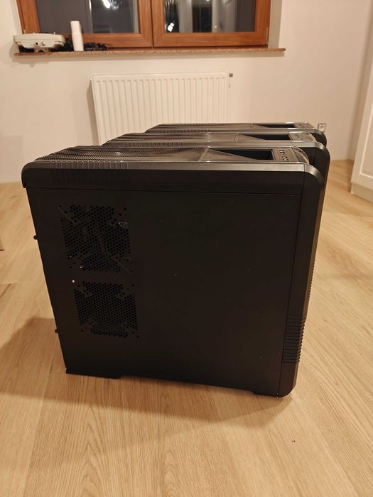Zestaw 3 komputerów stacjonarnych w obudowie Coolermaster