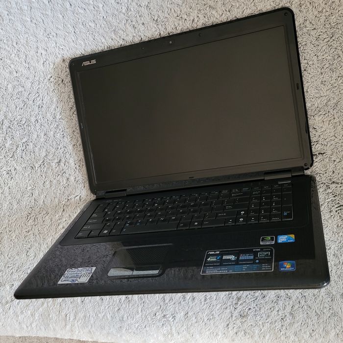 Laptop Asus K70IC-TY009V 17,3"