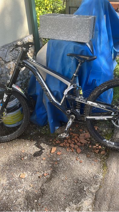 Vendo Solid de Downhill