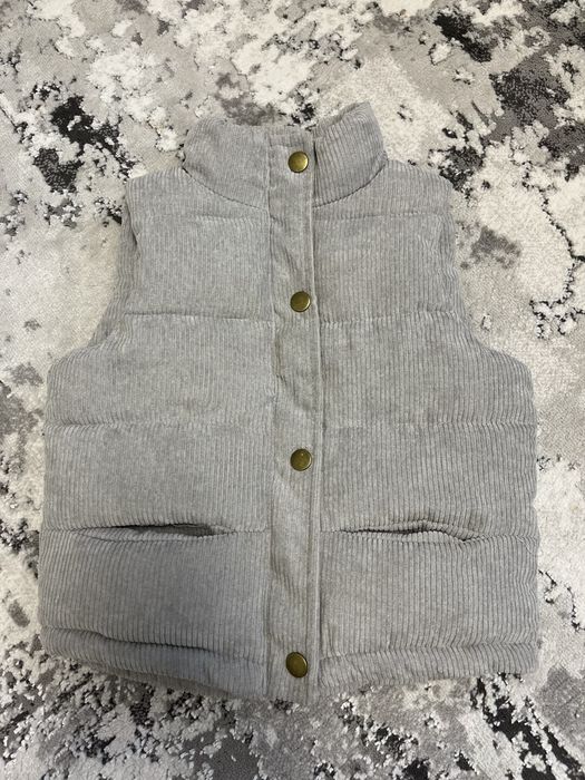 Жилетка,безрукавка