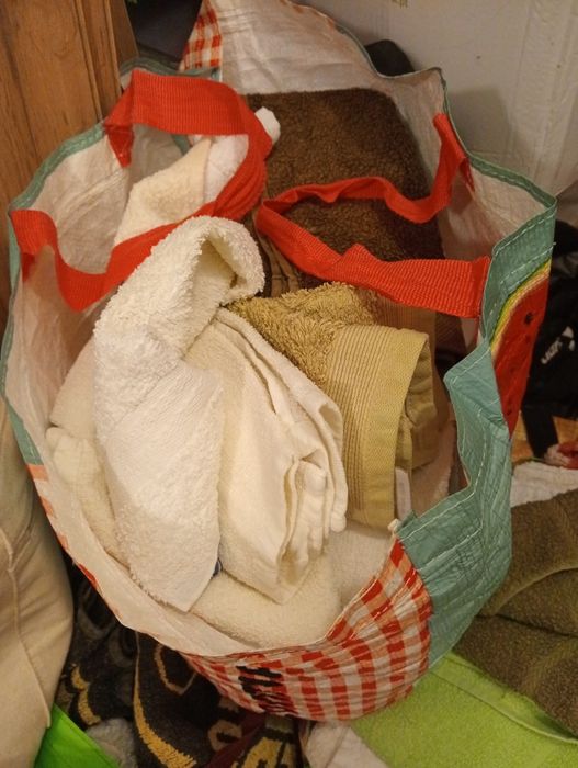 Toalhas vários tamanhos e mantas IKEA