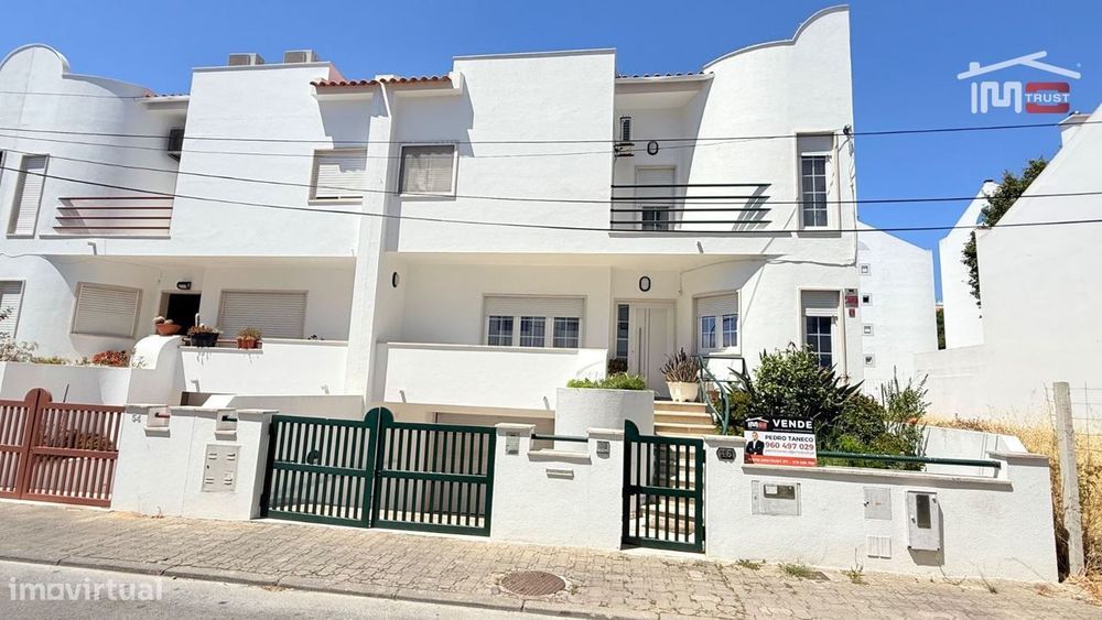 Moradia T5 Montijo 4 Pisos, Garagem, Logradouro, Barbecue, Lavandar...
