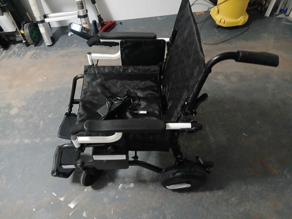 wózek inwalidzki elektryczny Wheelie Electric  bluetooth