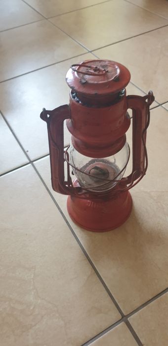 Lampy stare na naftę