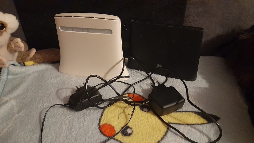 Dwa modemy lte .ze simlockiem