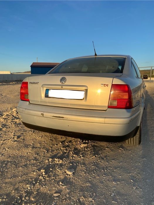 Vw passat 1.9 tdi 115cv. foto 2