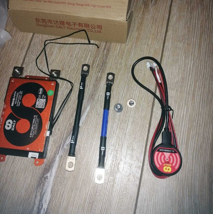 Плата электронная - умной зарядки и бмс защиты батарей Daly Smart BMS