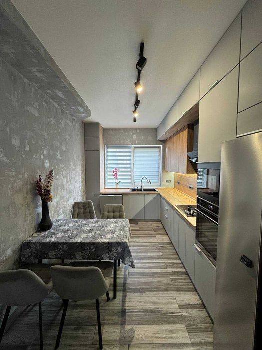 ОРЕНДА будинку в Солонці 190м2, гараж, 6.5 сот ділянка, тех приміщення