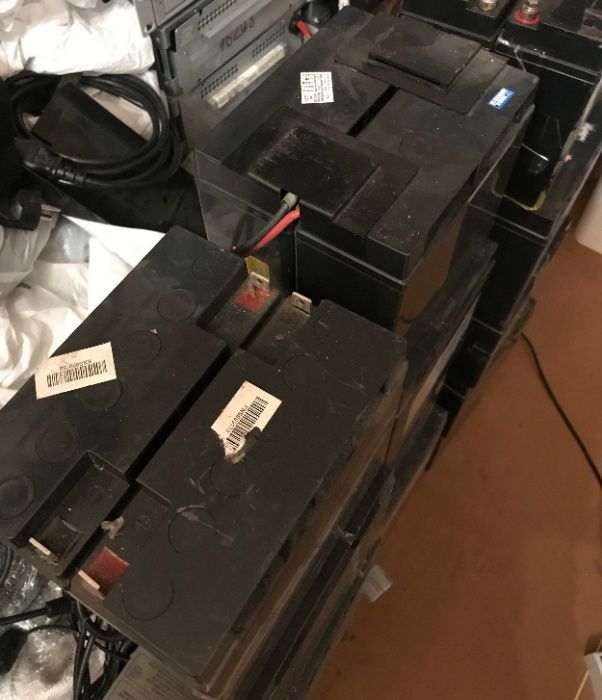 Гелевые аккумуляторы 12V 18Ah для бесперебойника APC