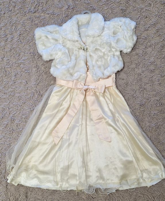 Шубка накидка (балерушка) дитяча на 6-7р.