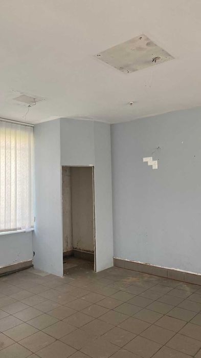 Продаж комерційної приміщення