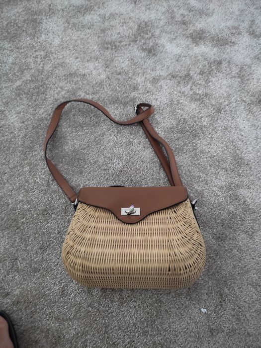 Mala de palha castanha