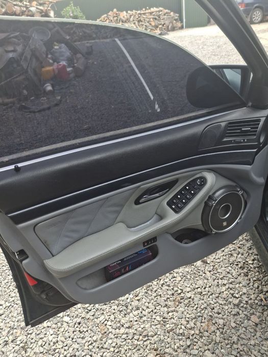 BMW E39 528i 1999 р. | M52 | Газ/Бензин