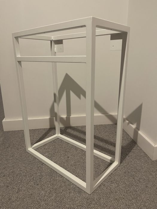 Stelaż pod umywalkę 23x44 cm biały