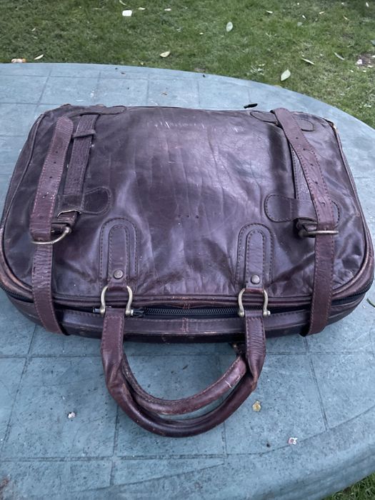 Mala em pele bordeaux vintage