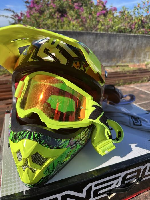 oculos 100% strada/strata novos