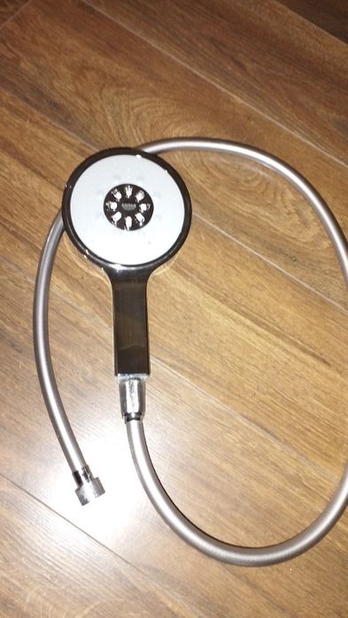 Sprzedam deszczownie i słuchawki grohe