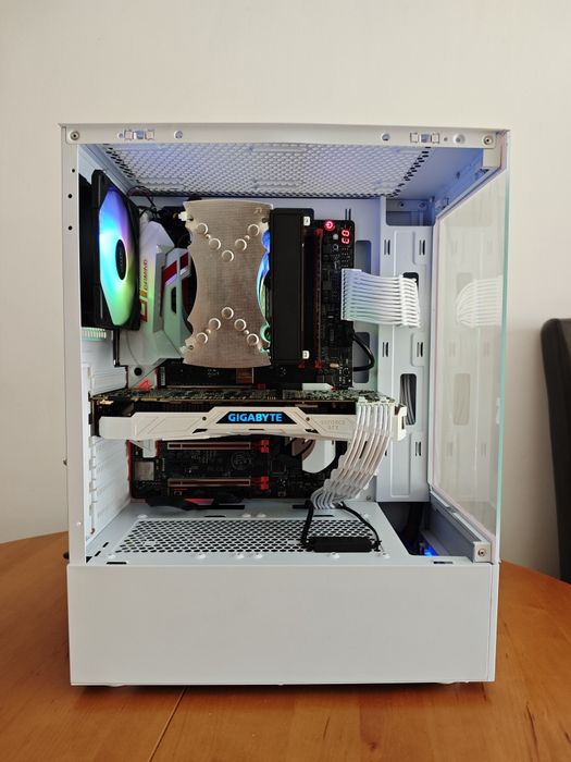 Intel i7-6700K GeForce GTX 1080 Ti 11 GB  16 GB RAM komputer gamingowy akwarium stacja LLM RGB SSD
