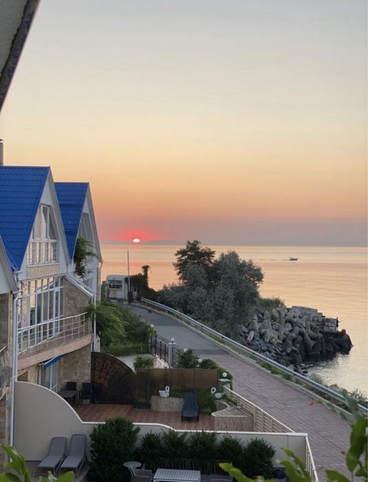 Совиньон коттедж у моря личный пляж