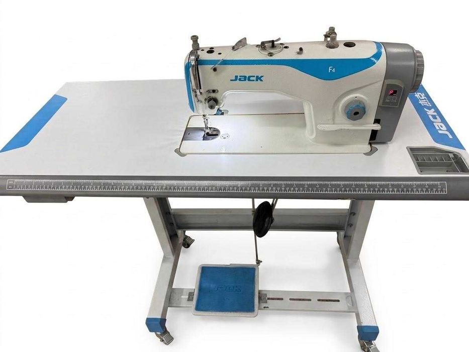 Máquina de Costura Industrial Jack F4 (Ponto Corrido/Direct Drive)