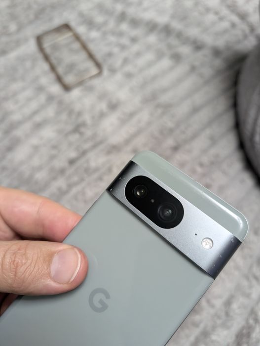 Google pixel 8,  8•128