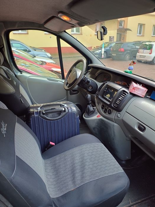 Renault Trafic MK2 1.9dCi 80km 9 osób