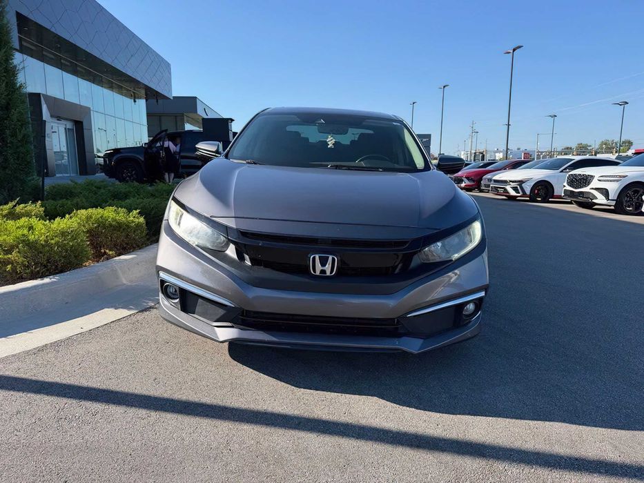 Honda Civic EX-L      2019