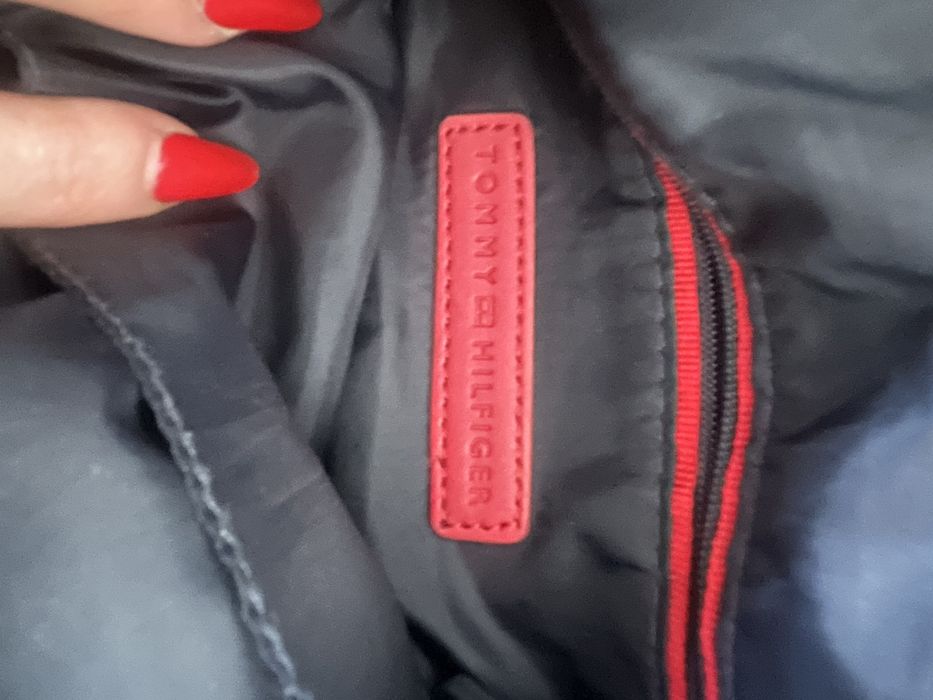 Torebka Tommy Hilfiger na ramie