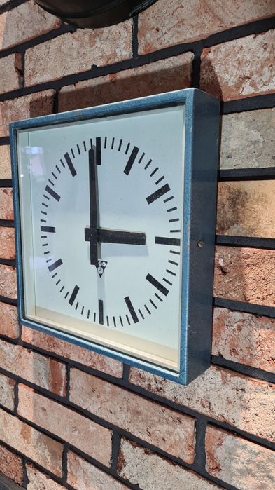 Zegar przemysłowy PRAGOTRON | systemowy | lata 60.–70