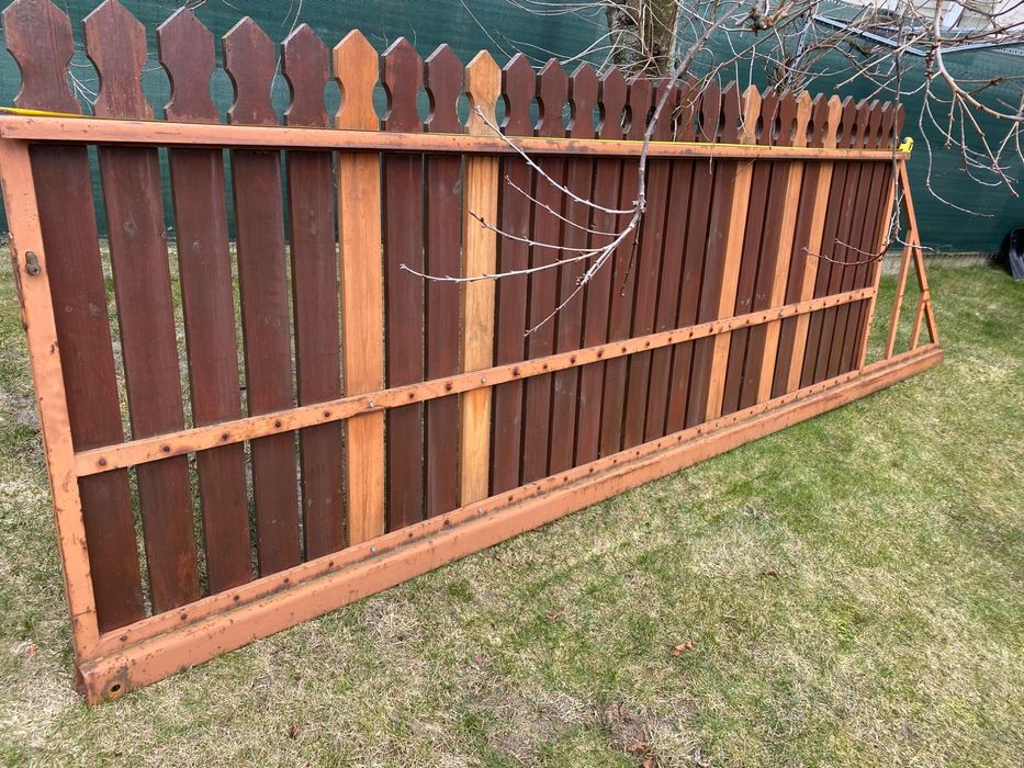 Brama przesuwana + furtka