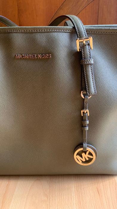 Mala Michael Kors verde seco