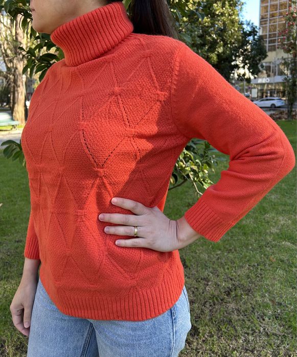 Camisola Malha Gola Alta