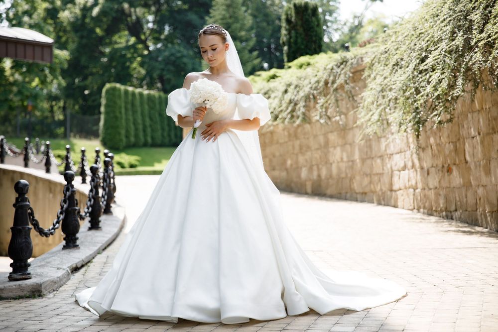 Весільне платя Crystal