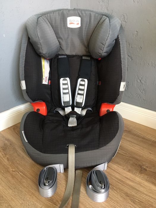 Britax Multi-Tech 9-25kg tyłem RWF