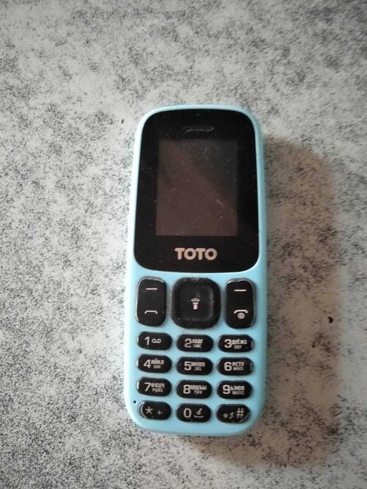 Телефон мобильный кнопочный Тото