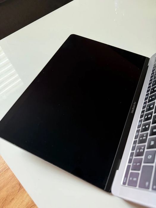 Apple Macbook Pro 2017 A1708