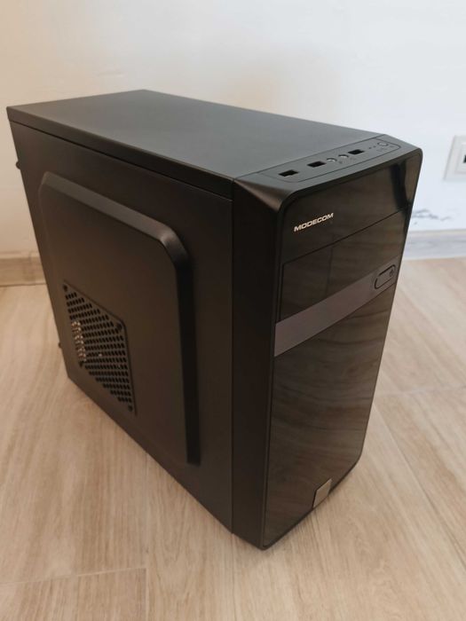 Mocny PC: Intel i7-7700K | 32GB RAM HyperX | SSD | Kompaktowy i Cichy