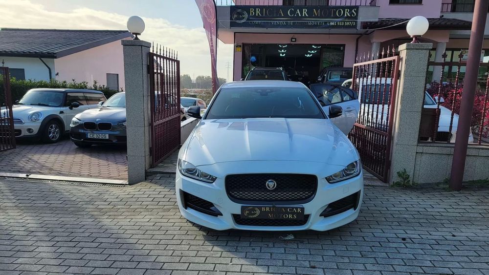 Jaguar XE 2.0 D Prestige Aut.